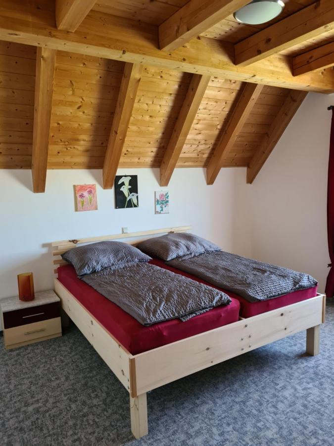 Ferienwohnung Helga Thalmassing  Exteriör bild